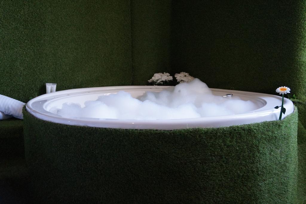 Jacuzzi Rooms Rom Exterior foto