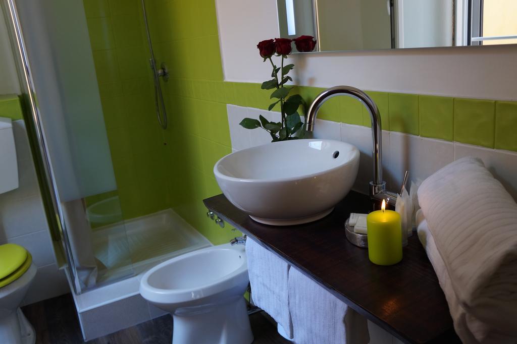 Jacuzzi Rooms Rom Exterior foto