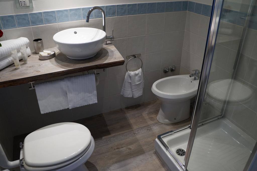 Jacuzzi Rooms Rom Exterior foto