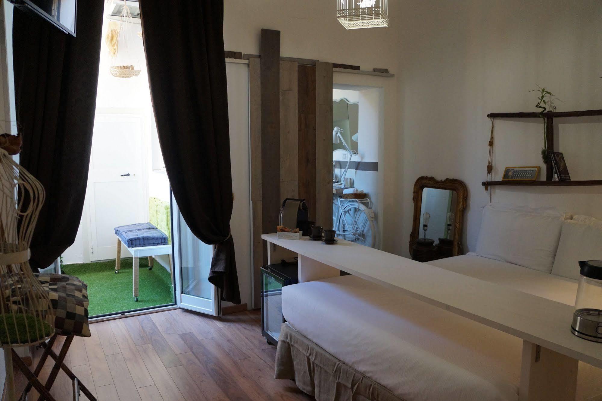 Jacuzzi Rooms Rom Exterior foto